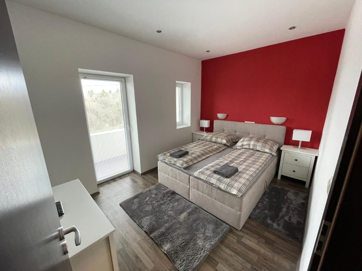 Malibu Apartman & Jacuzzi Miskolc Dış mekan fotoğraf