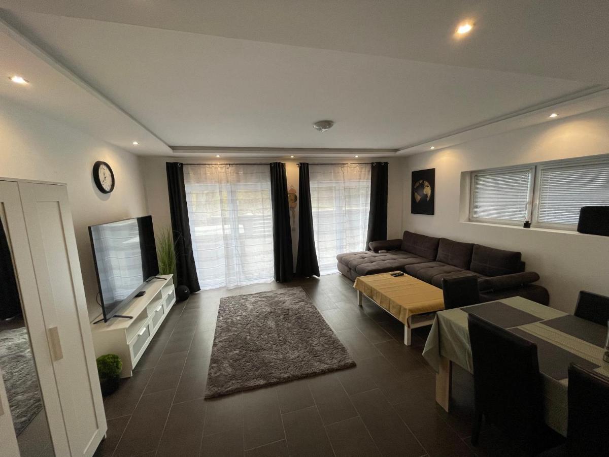 Malibu Apartman & Jacuzzi Miskolc Dış mekan fotoğraf
